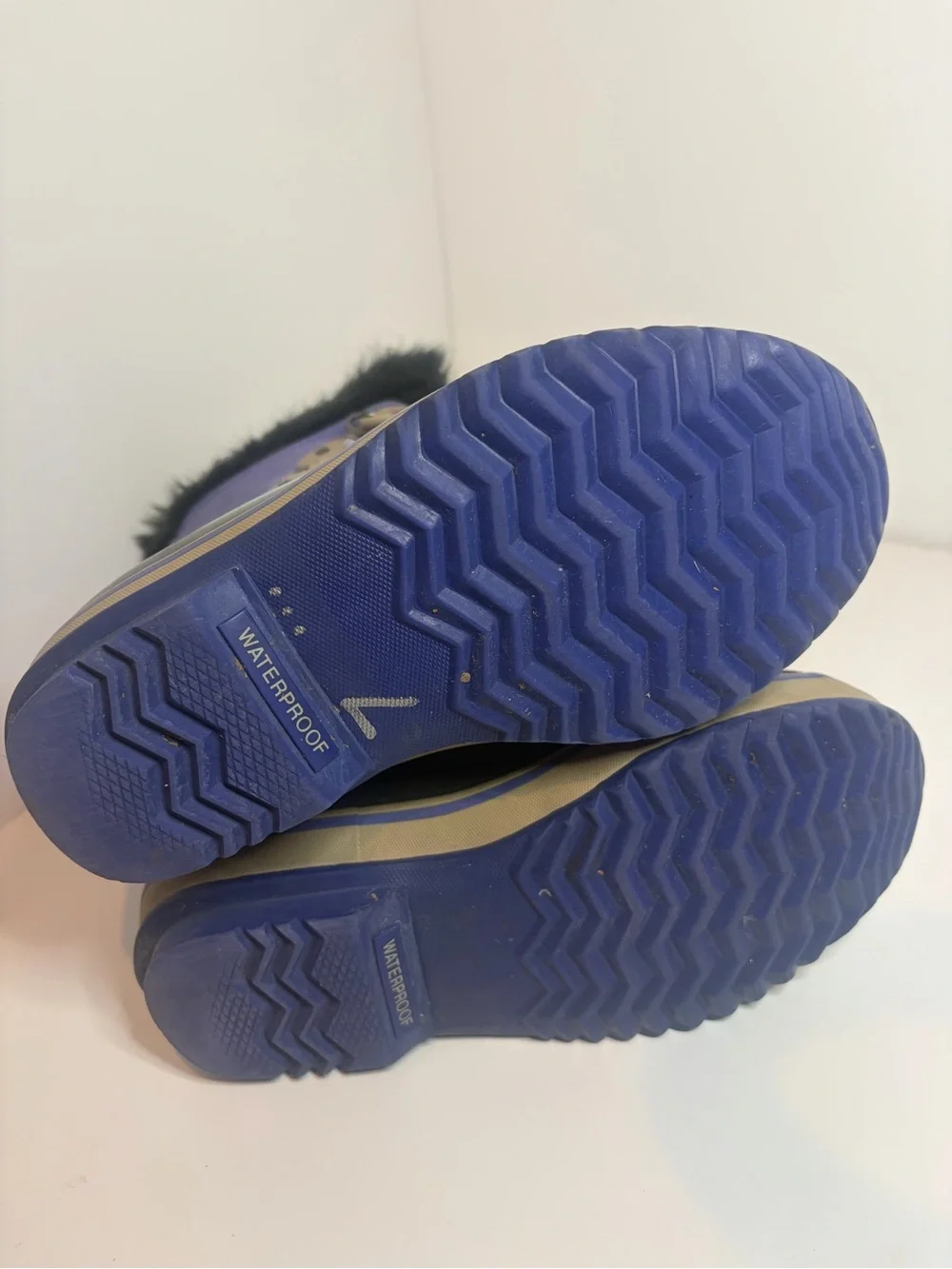 Sorel features joan